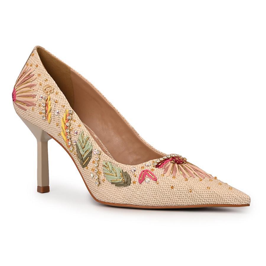 Hazelnut Embroidered Pump
