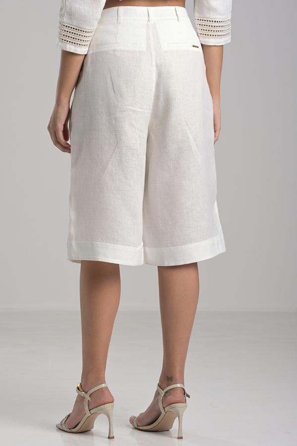 Elongated Bermuda Shorts with Pleats Off-white