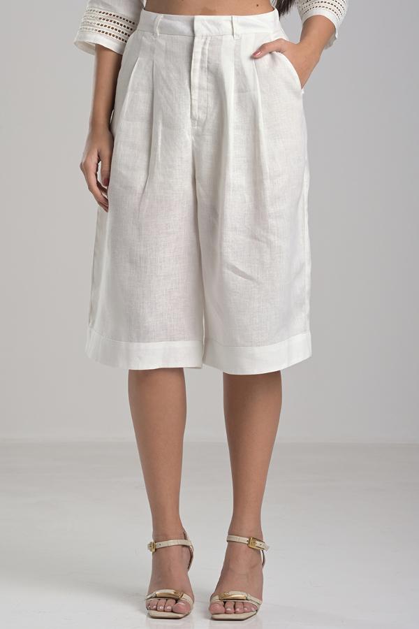 Elongated Bermuda Shorts with Pleats Off-white