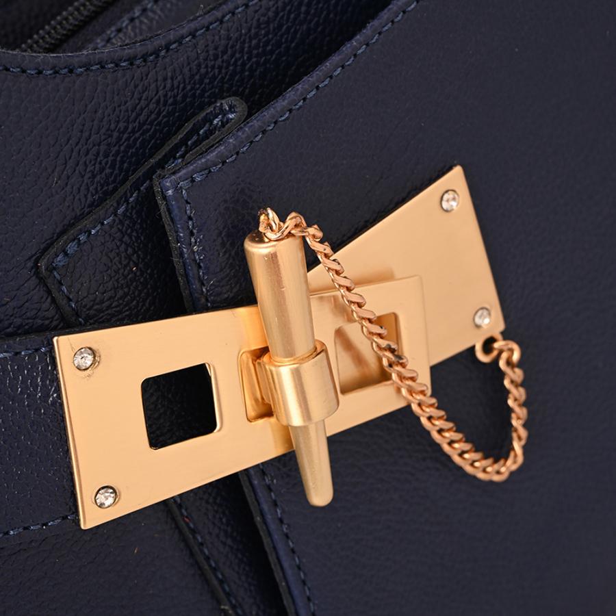 Hobo Bag Golden Clasp Nefertiti