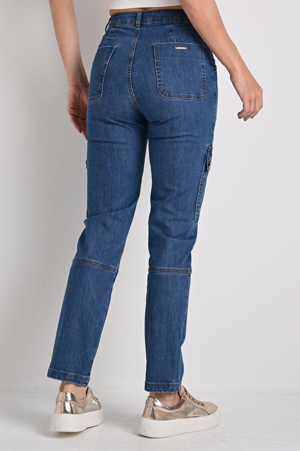 Straight Mom Jeans With Pockets